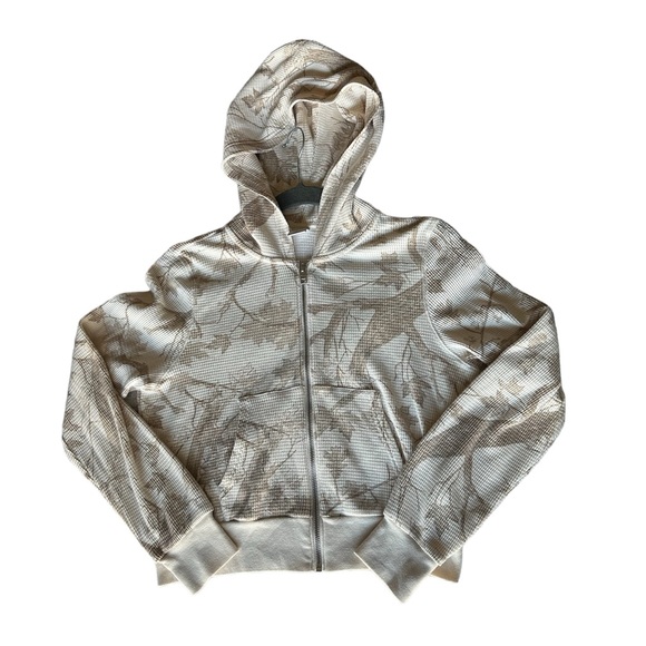 TNA Aritzia Thermal Zip Camo Print Hoodie - Picture 6 of 9
